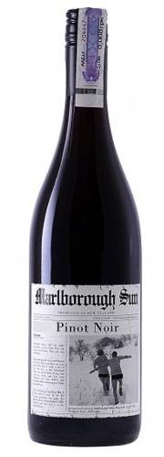 Вино Saint Clair Marlborough Sun Pinot Noir 0,75л